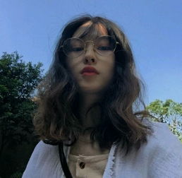 你是人间美色你是人间值得漂亮清新高颜值时尚女生头像