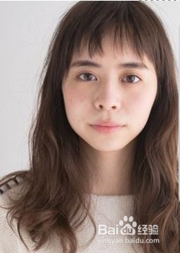 长发女生想戴毛线帽