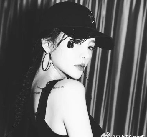 简单头像女生图集李小璐