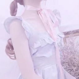 可爱粉系女生头像半身不露头