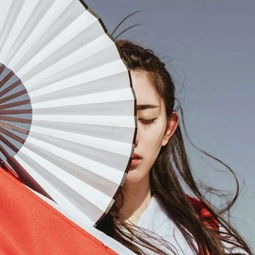 十里玉兰春更甚,古风女头晚来迟
