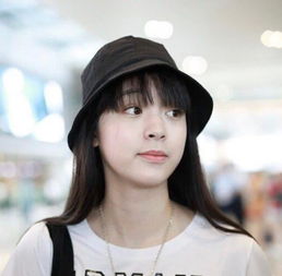 欧阳娜娜近照发福,少女感不在这届网友大概分不清浮肿还是发福