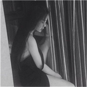 个性伤感黑白美女头像我喜欢的人我要好好保护