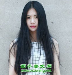 圆脸女生好看中分长直发发型