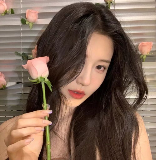 ins招桃花女头