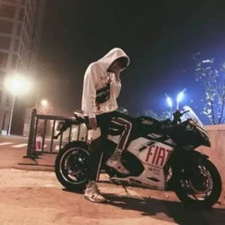 想要这个的另一半情侣头像