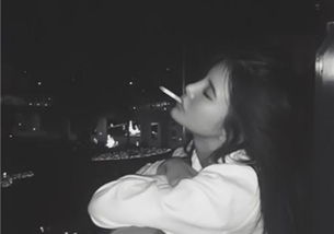超酷霸气00后女生网名命里从不缺狗