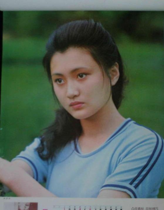 8090年代老挂历中的22位绝色美人,周迅还不是最美的