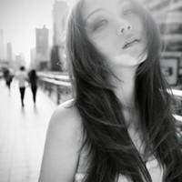 你的唯美承诺在我的眼里都是一文不值