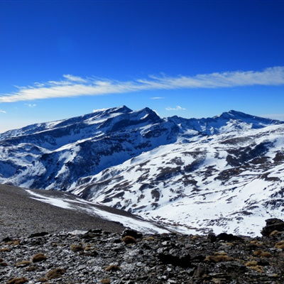 巍峨秀丽的雪山高清风景微信头像图片