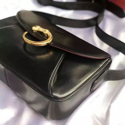 知名博主都爱背的cartier小红包席卷ins,这些珠宝跨界包包还不赶紧入手