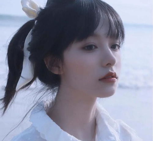 清冷头像女真人鲁佳妮