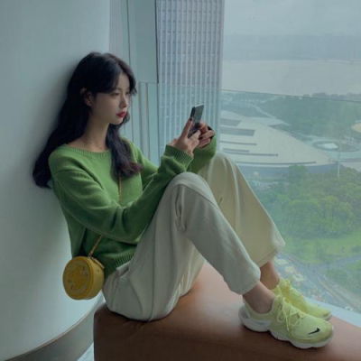 2023高冷女生唯美图片