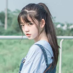 求这女孩名字,喜欢好久了,是网红吗