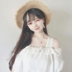 戴帽子女生头像