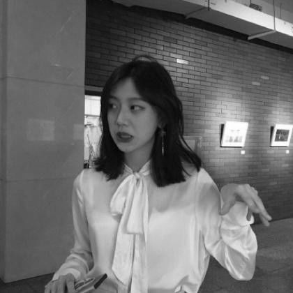 qq头像女生灰色,这可爱的样子做不了你的乖乖女