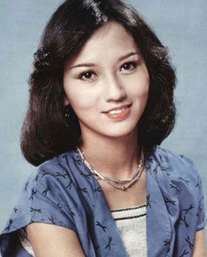 绿色美女头像图片赵雅芝