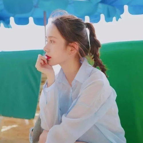 敲好看绿色系女生头像