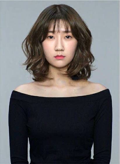 有图有真相微胖脸圆的女生短发和齐刘海造型