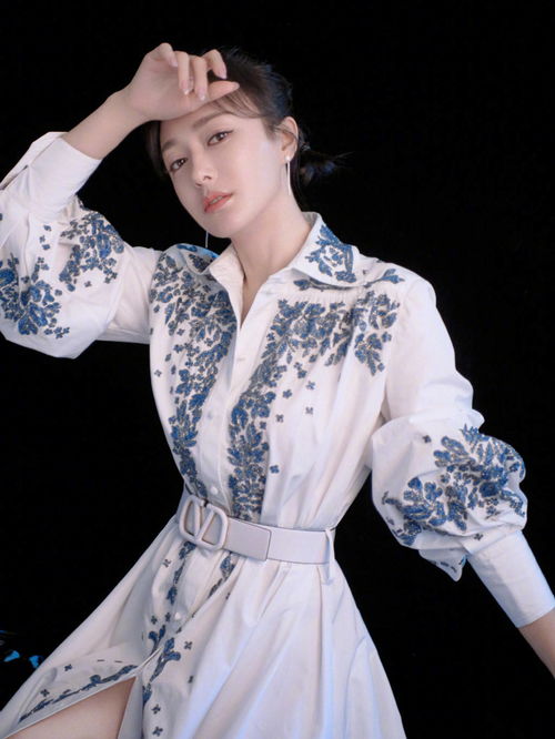 黄晓明看刘芸的目光太柔软,教主前女友大盘点,个个都比baby漂亮