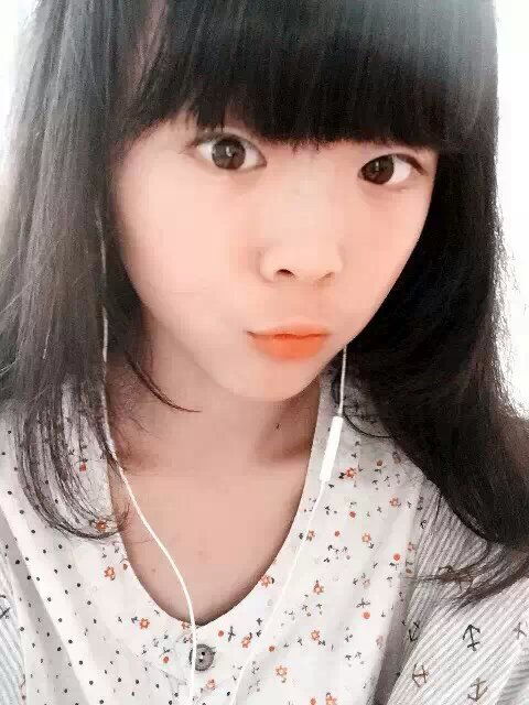 谁有有12岁女生照片同一个人