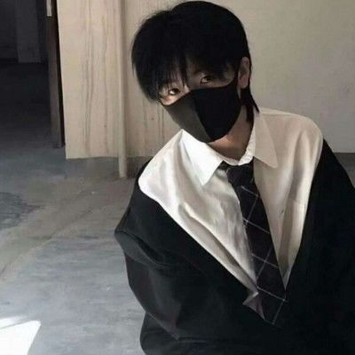 男生头像我也曾经为了看你一眼绕遍整个校园