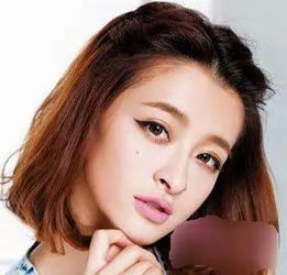 30岁圆脸女人适合的发型,修颜的发型不一定是遮脸发型