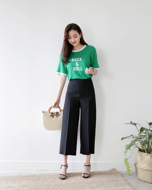 夏天穿什么颜色的衣服好看韩版女装让你秒变女神