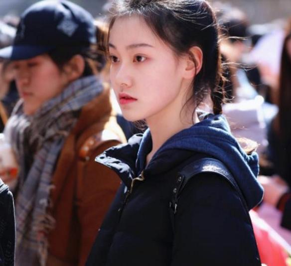 今年高考难度有多高来听听经历了这场高考的学子心声,吐槽居多