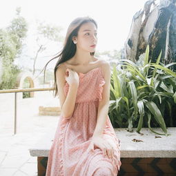 温柔风吊带裙,夏季显瘦衬气质