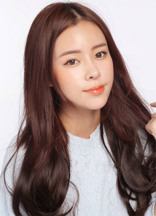 别被女明星的精修图骗了穿这四种颜色肤色更加暗沉