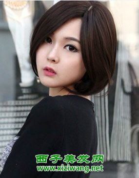 女生中分波波头短发发型图片可爱动人女生就这样打造出来