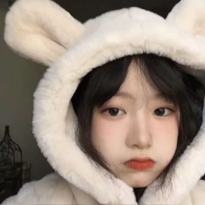 女生头像可爱呆萌真人侧脸,哭哭啼啼想挽留的人