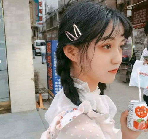 女生上课突然来大姨妈,学会3个小妙招,避免坐立不安囧状