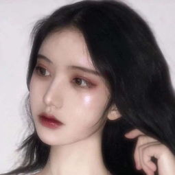 伤感女生头像蹦最浪的迪,喝最烈的酒