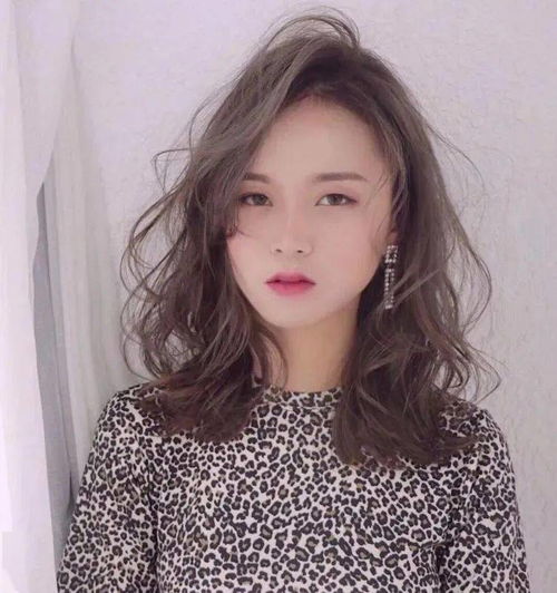 最显脸小发型