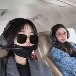 汪峰14岁女儿小苹果晒近照丸子头大长腿青春可爱