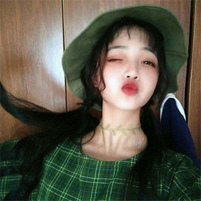 绿色系女生头像,可爱真人冷酷干净绿色系女生头像