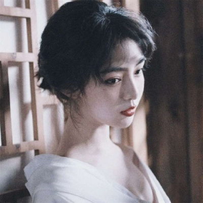 秋天头像女生小清新淡雅铁轨