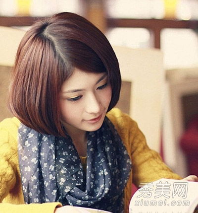 2013年最受欢迎的女孩短发简单俏皮,而且显得过老