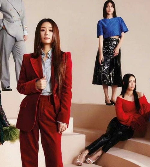 46岁林心如成功转型变女霸总带众美女拍大片,穿西装站c位超飒