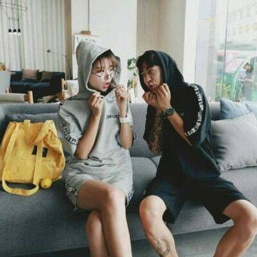 青春时尚同框情侣一对头像