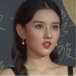 娱乐圈高清无修图下的女星,脸形变大,宋祖儿杨幂成包子脸