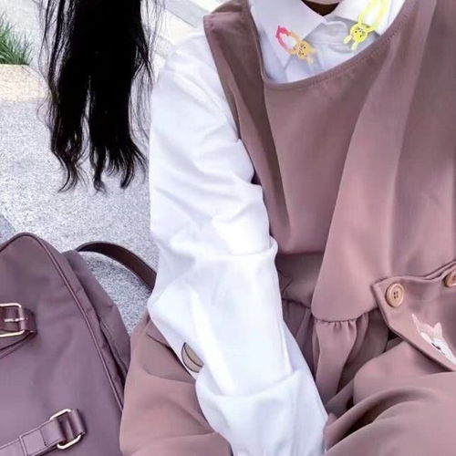 仙女系不露脸女生头像相爱没有那么容易,每个人都有自己的手机