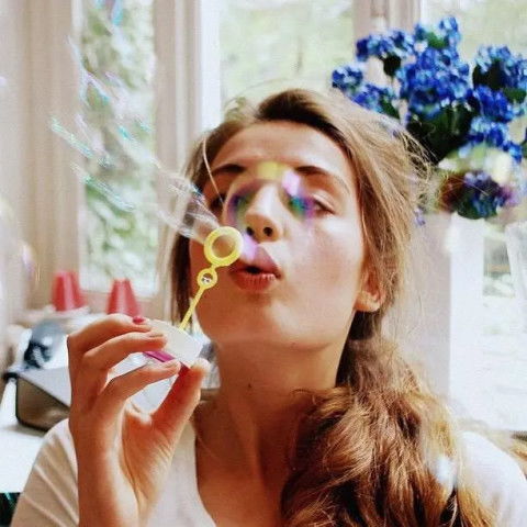 精选女生头像长大了就要做好每个人都会离开的打算