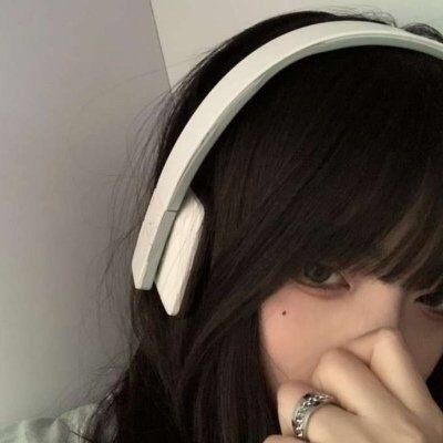 精致女头,紧紧凑凑厌世风