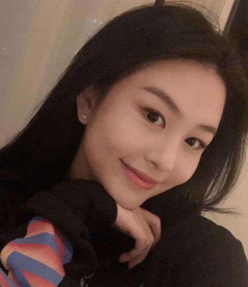 真人版赤木晴子大pk你喜欢纯欲的or性感的