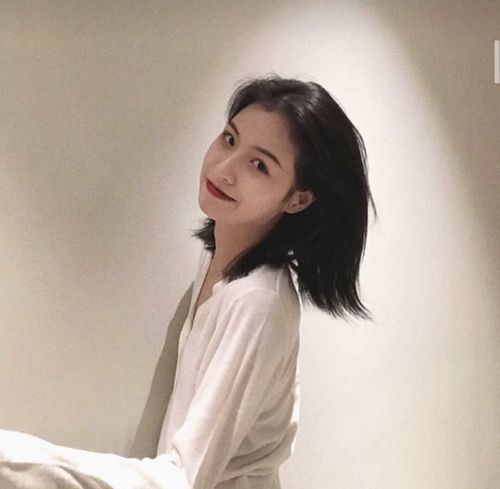 ins超酷短发女头