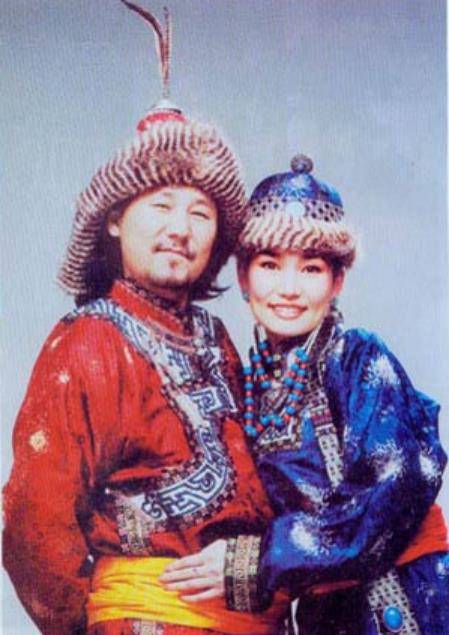 腾格尔喝酒丧尽家财,50岁老来丧女,风光背后尽是泪水