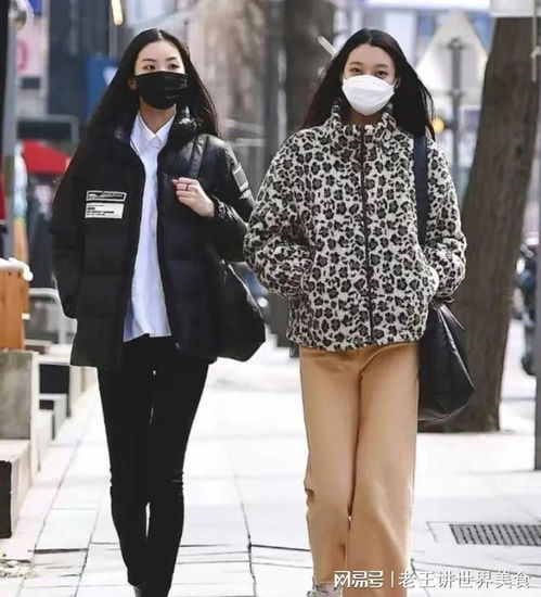 被韩国女生街拍惊艳了,不穿花衣不露大腿,看着低调其实挺高级